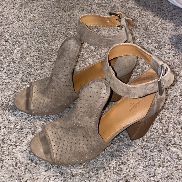 Open Toe Heeled Boots - Picture 3 of 5